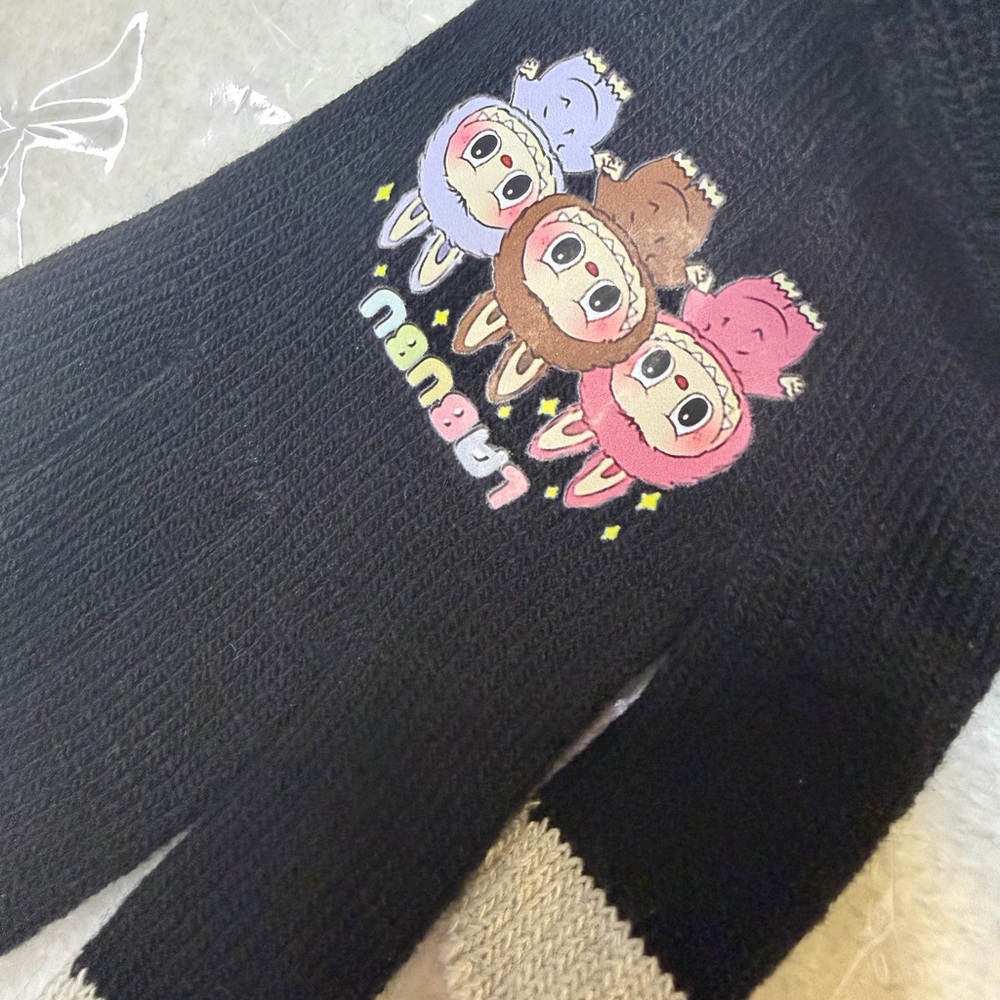 Black Knit Sweater gloves Labubu Touch glove